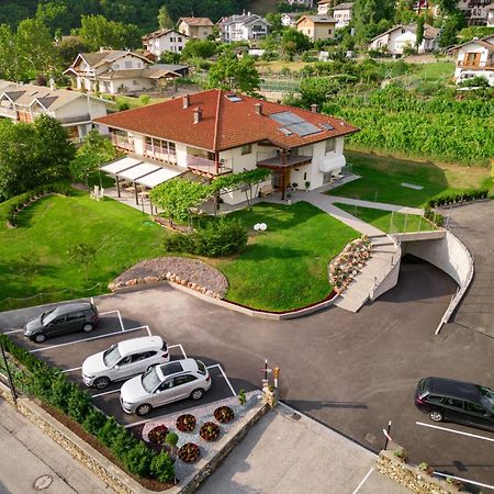 Hotel Garnì Tuttotondo Levico Terme Esterno foto