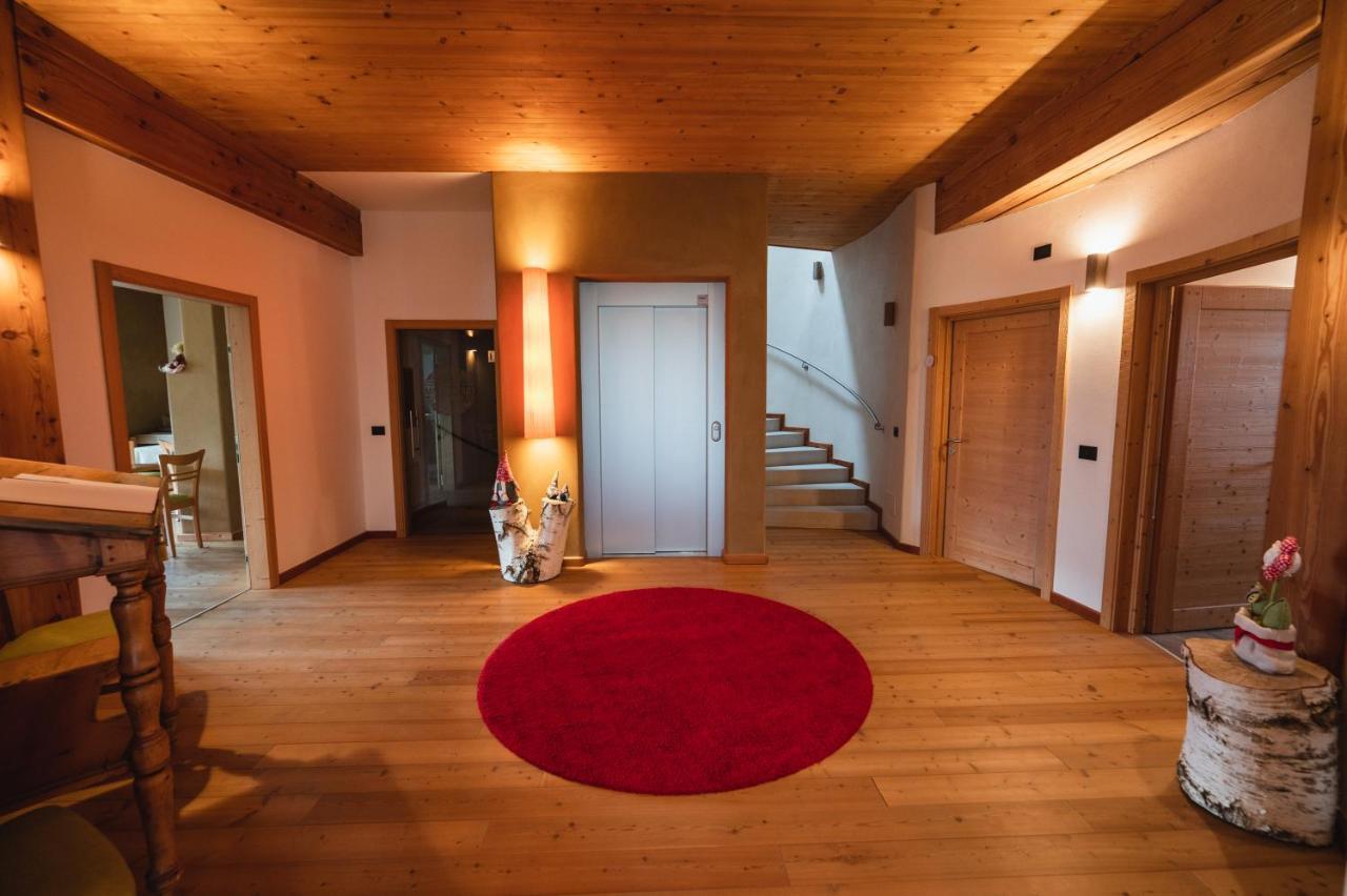 Hotel Garnì Tuttotondo Levico Terme Esterno foto