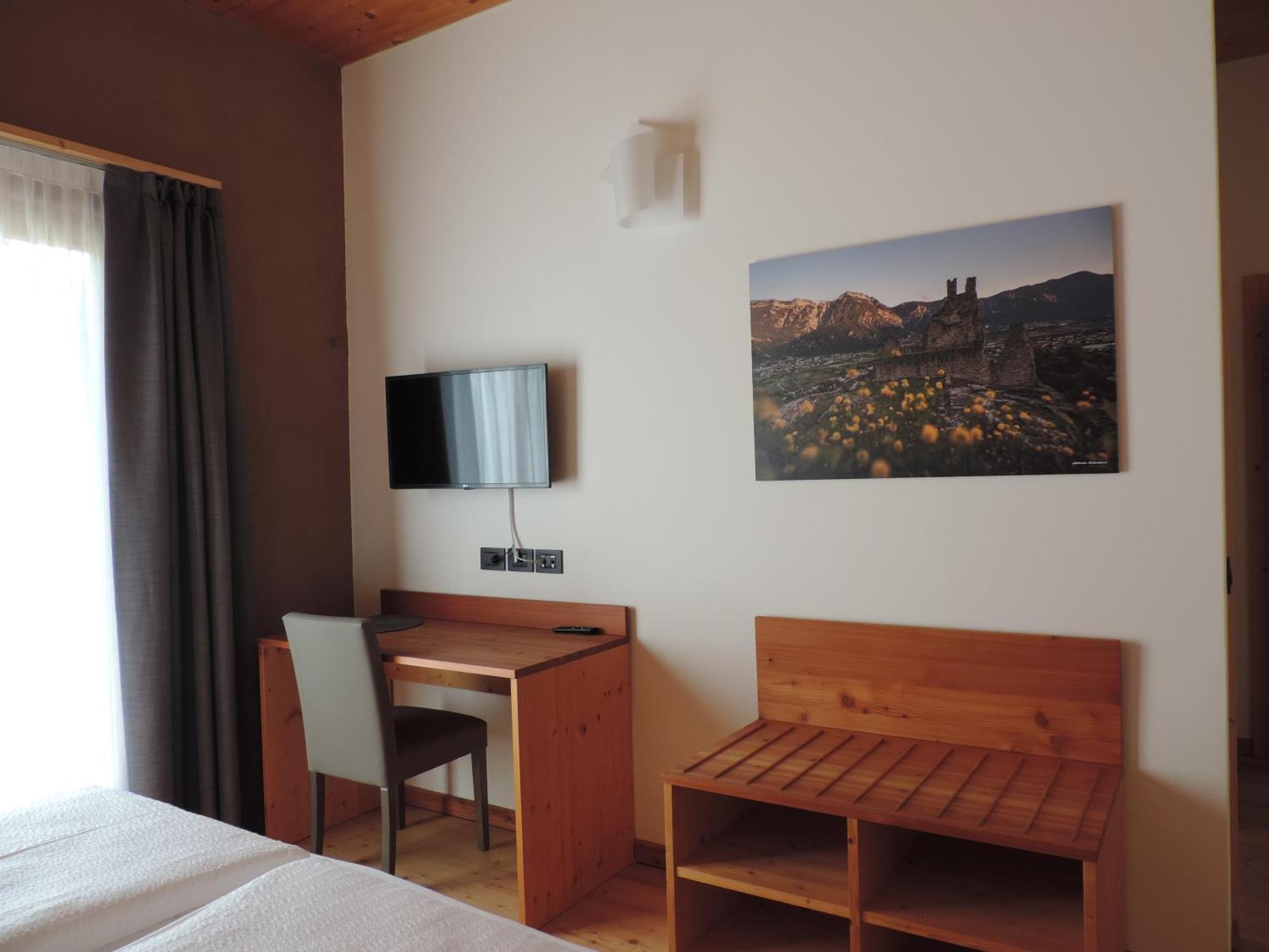 Hotel Garnì Tuttotondo Levico Terme Camera foto
