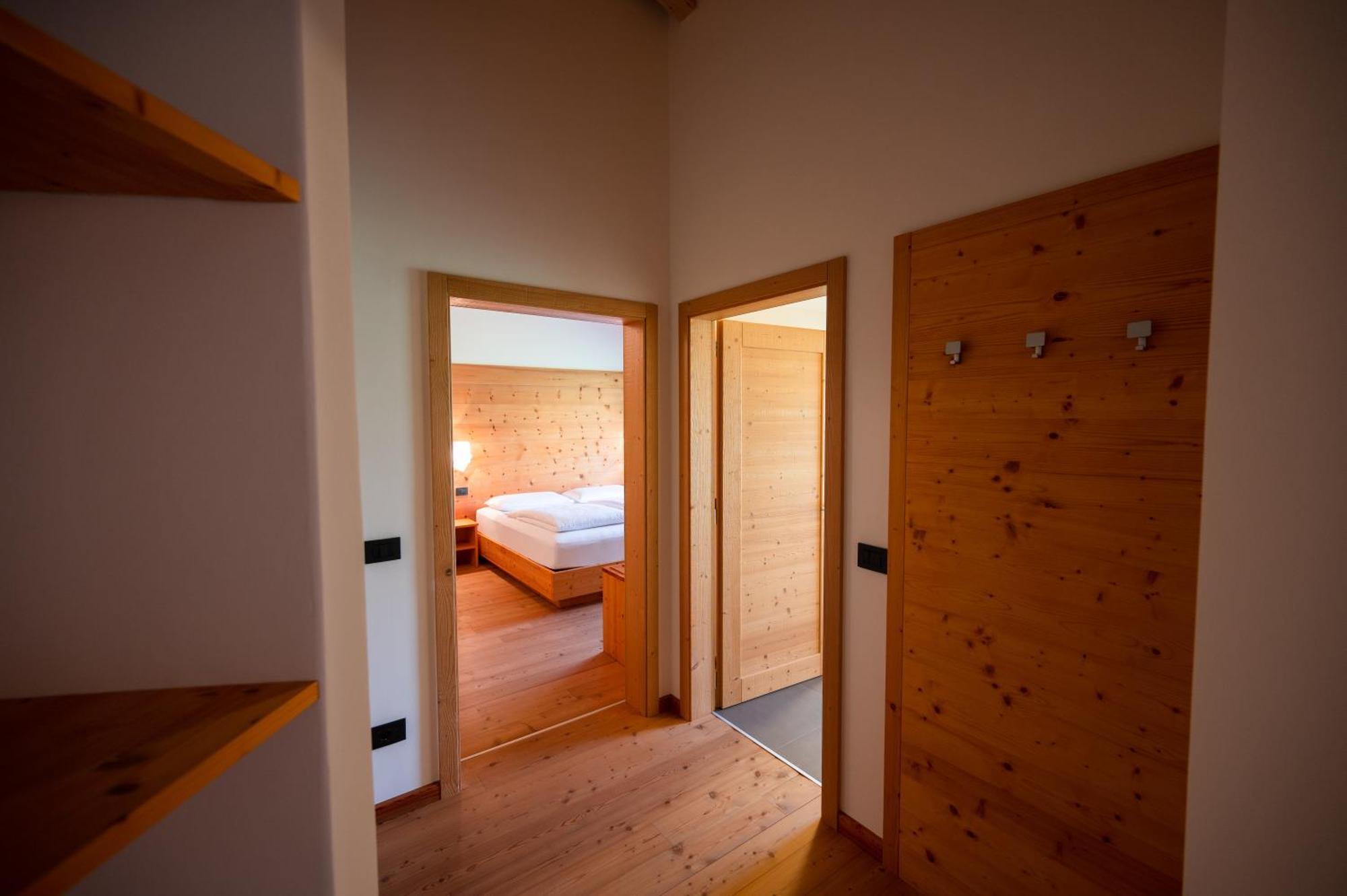 Hotel Garnì Tuttotondo Levico Terme Camera foto